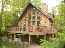 Poconos Vacation Homes : Lakefront Chalet! LEARN MORE AT - http://www.PoconoHomesRE.com